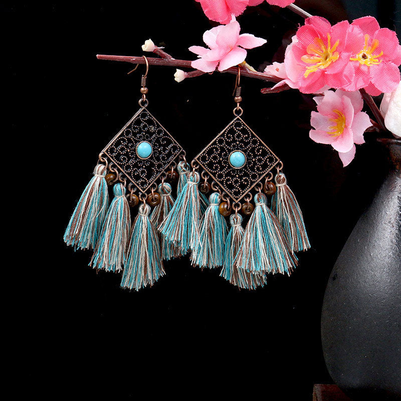 Stylish Tassel Jewelry Image 3
