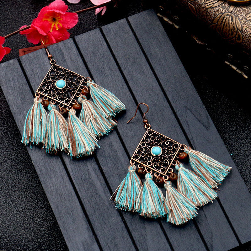 Fashionable Summer Earrings Image 4
