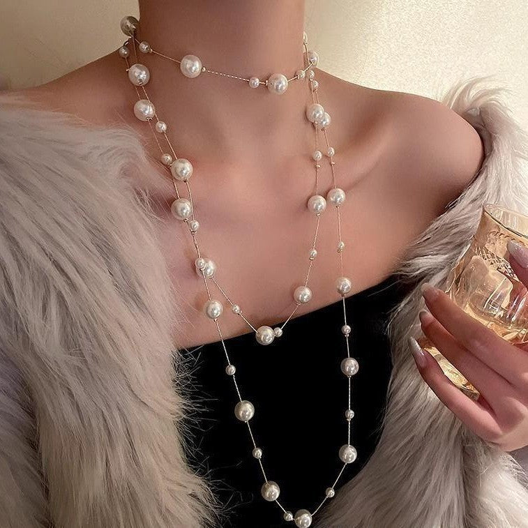 Chic Women's Silver Pearl Necklace Image 1
