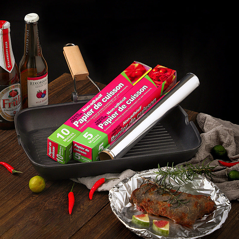 Baking with aluminum foil on a grill