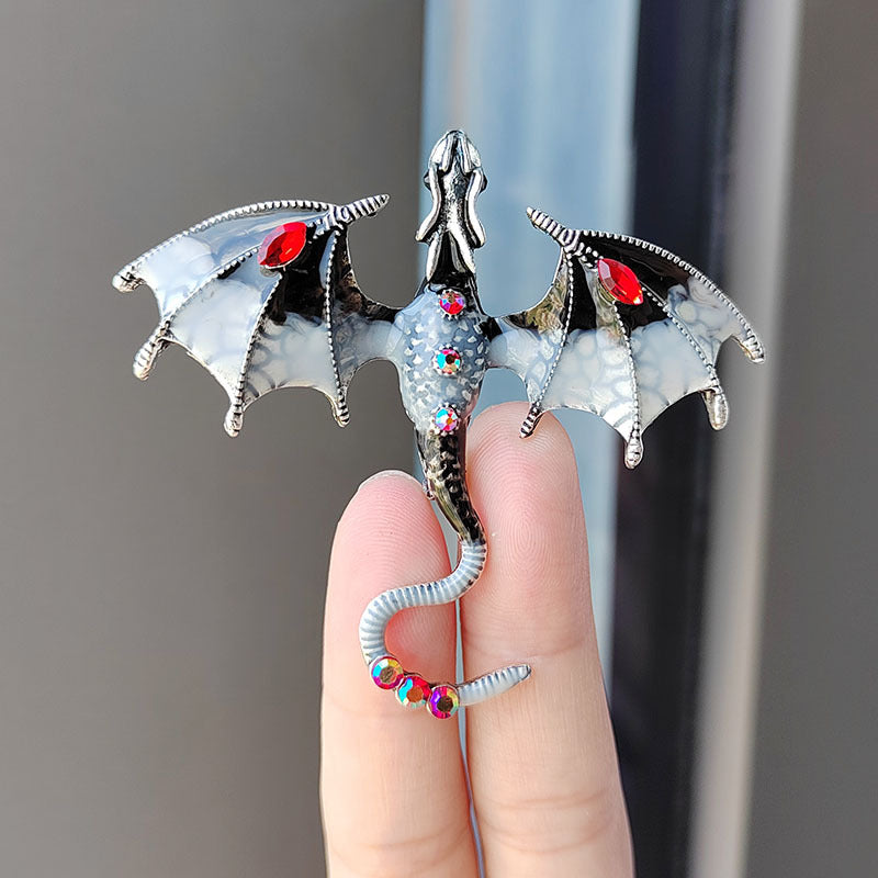brooch with multiple animal designs
