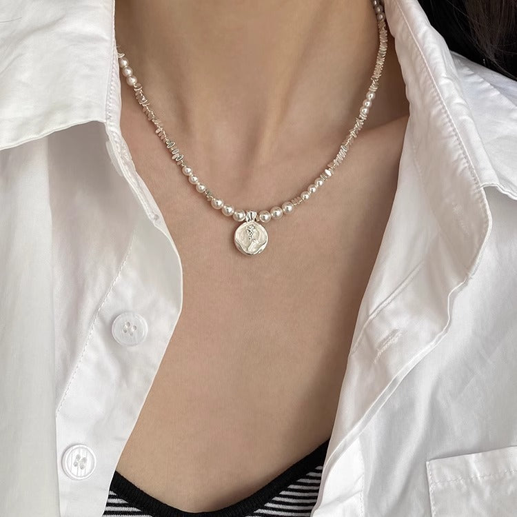 Chic Women's Silver Pearl Necklace Image 6