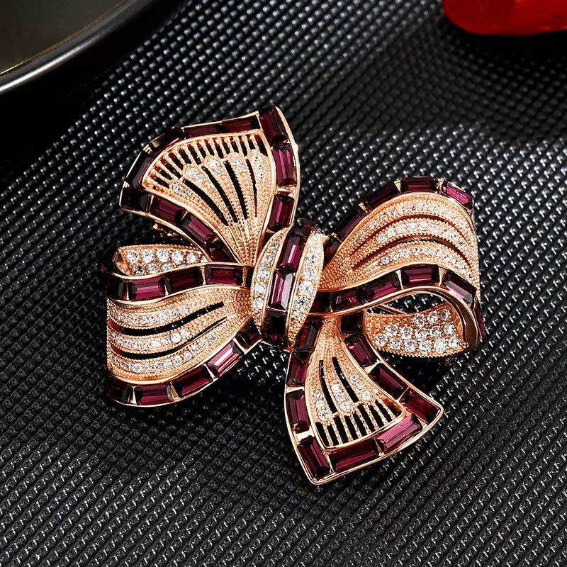 Zinc Alloy Butterfly Knot Brooch on Lapel