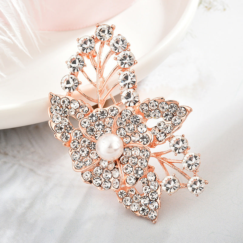 Heart-shaped brooch with colorful rhinestones image 4