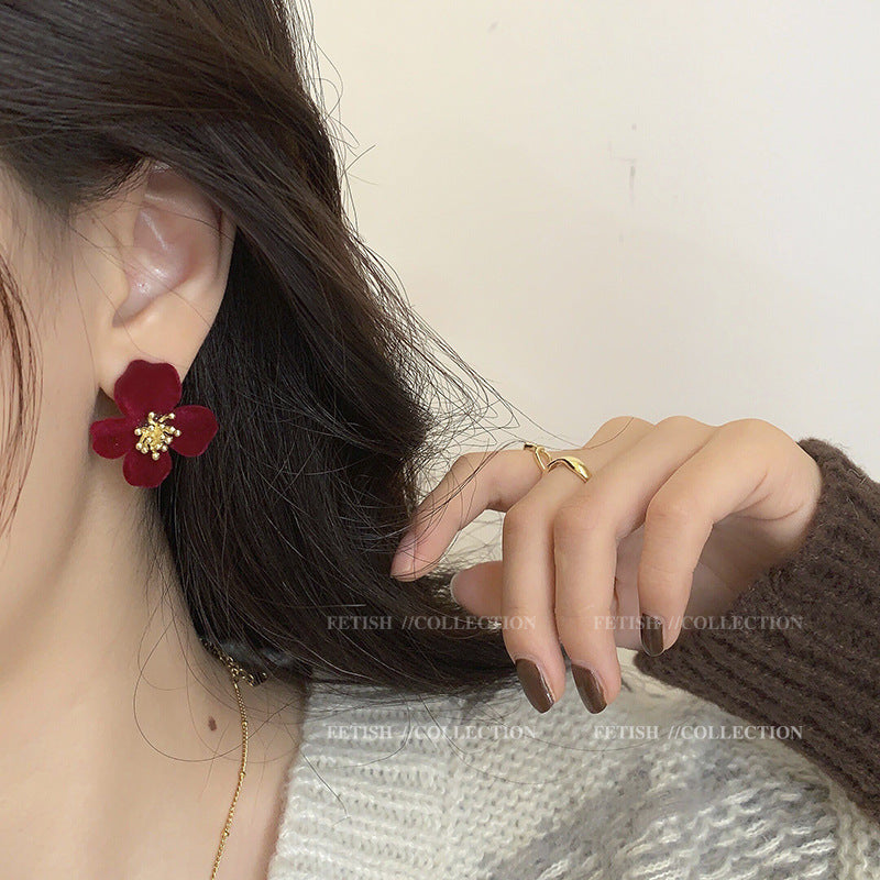 Elegant Floral Earrings with Velvet Finish