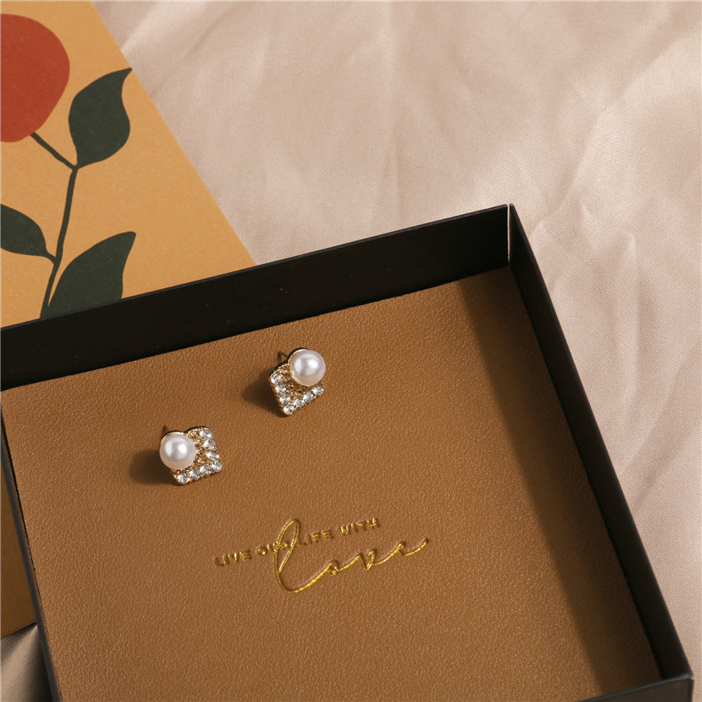 Unique Floral Earrings Design