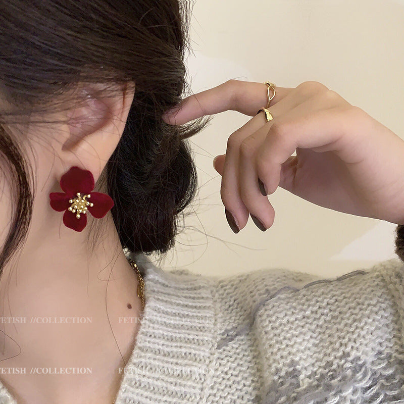 Elegant Floral Earrings with Velvet Finish
