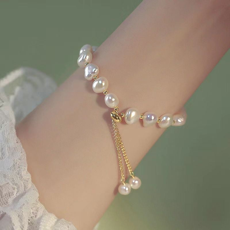 Versatile pearl hand accessory for women