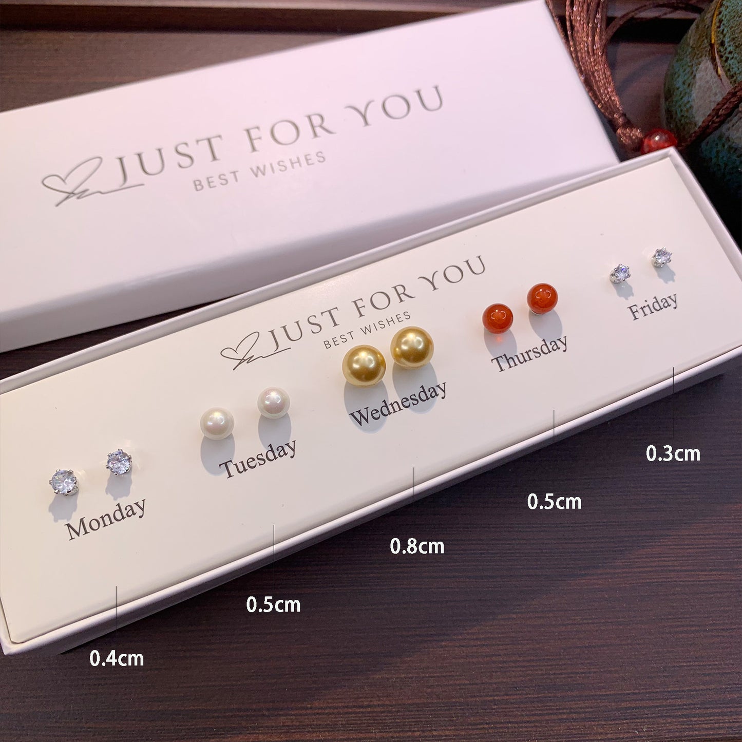 Delicate Floral Design Earrings