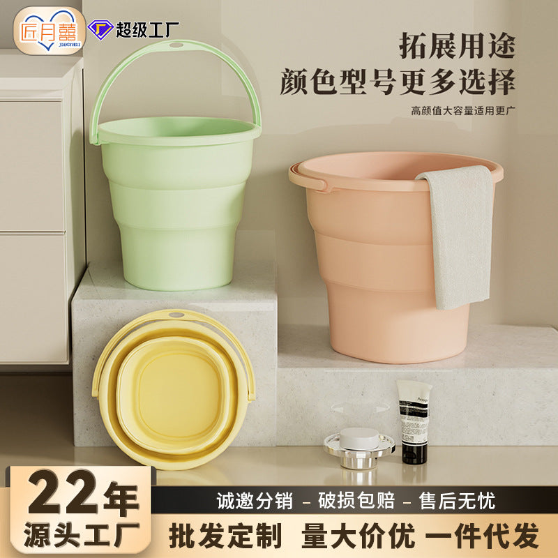 Practical water container for outdoor use