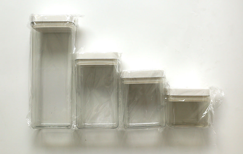 Transparent food storage container with oats