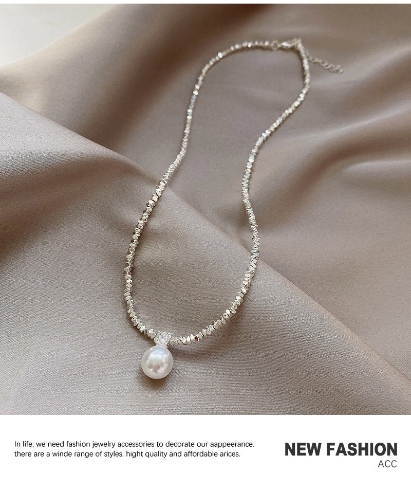 Chic Women's Silver Pearl Necklace Image 2