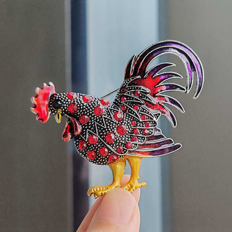 Brooch with Intricate Design Patterns