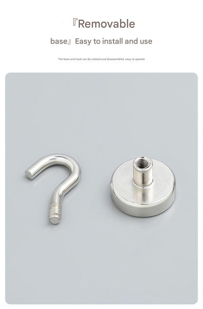 Set of two magnetic hooks in packaging