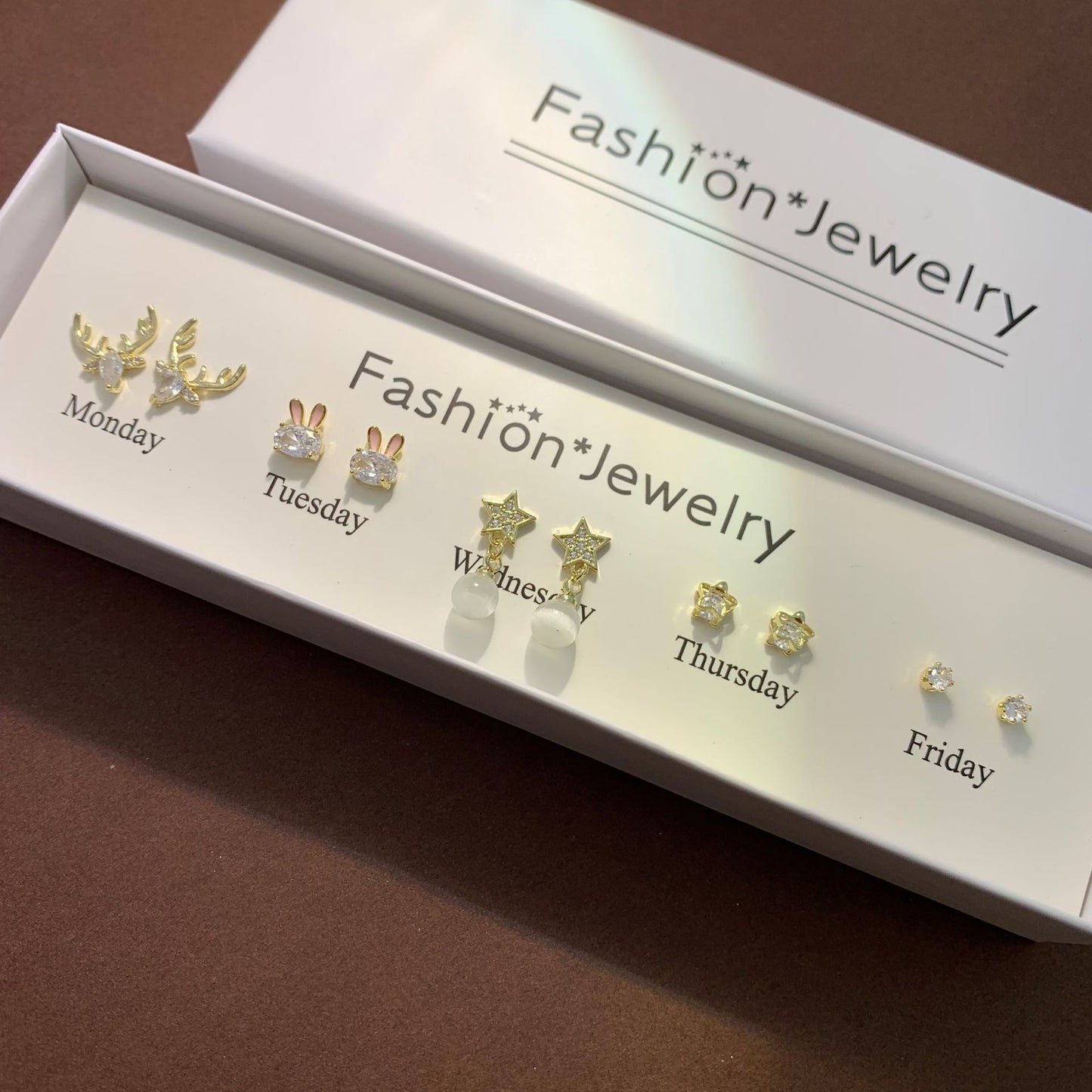 Delicate Floral Design Earrings