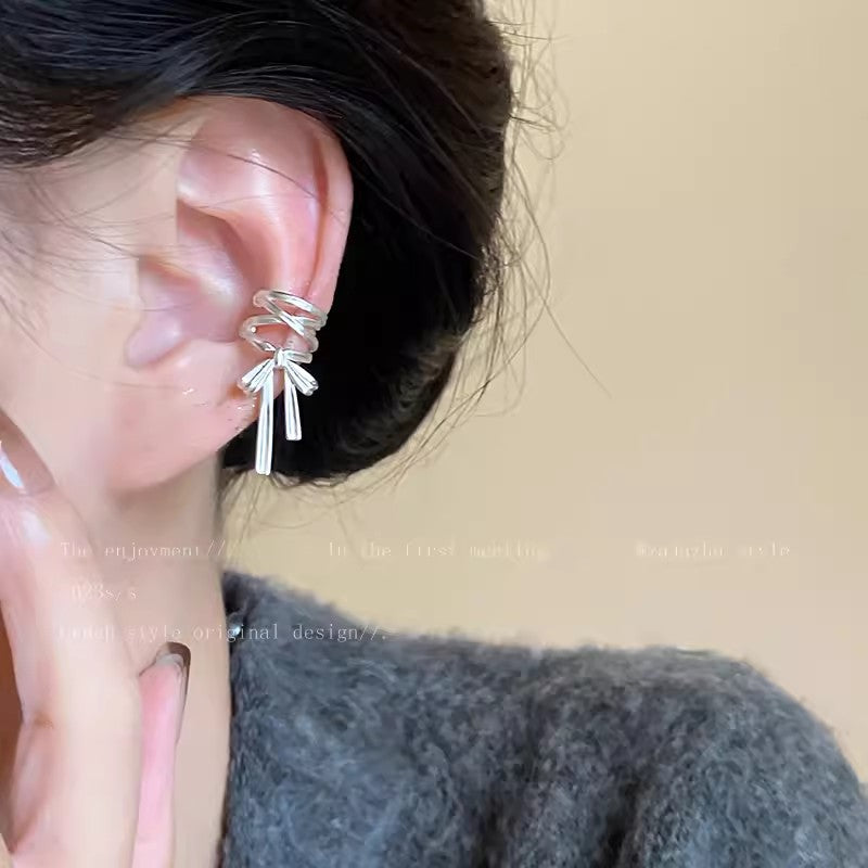 Gunmetal ribbon bow ear cuff for women
