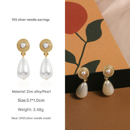 Stylish Vintage Flower Earrings