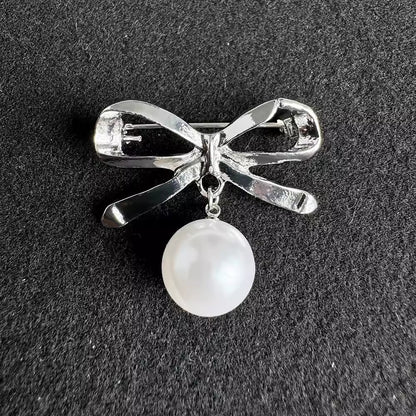 Silver finish butterfly brooch - Image 4
