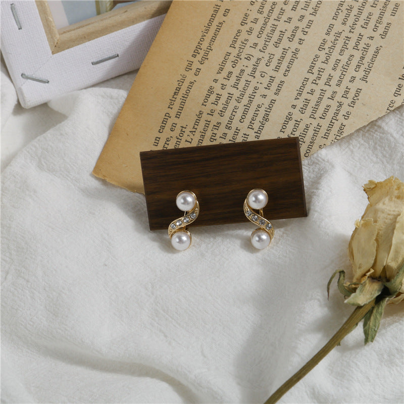 Lightweight Alloy Pearl Earrings