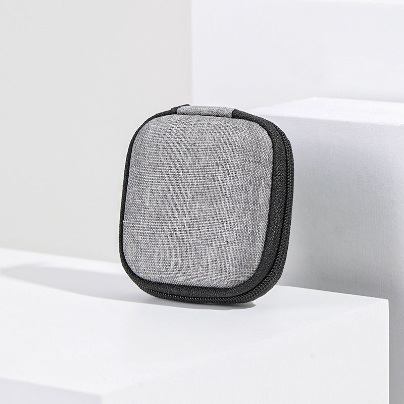 Portable electronics organizer case image 1