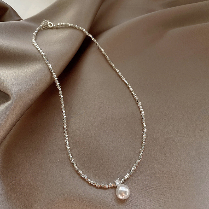 Chic Women's Silver Pearl Necklace Image 3