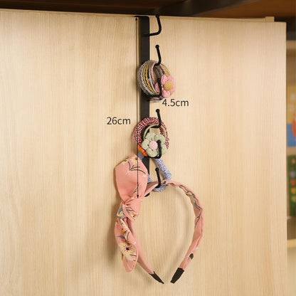 Space-saving coat storage solution
