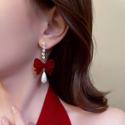 Elegant fall and winter earrings