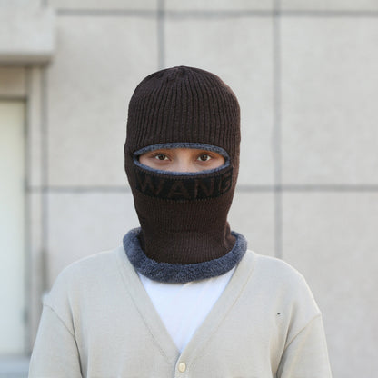 Insulated cycling hat for winter outdoor activities