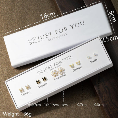 Elegant Cat Earrings Set