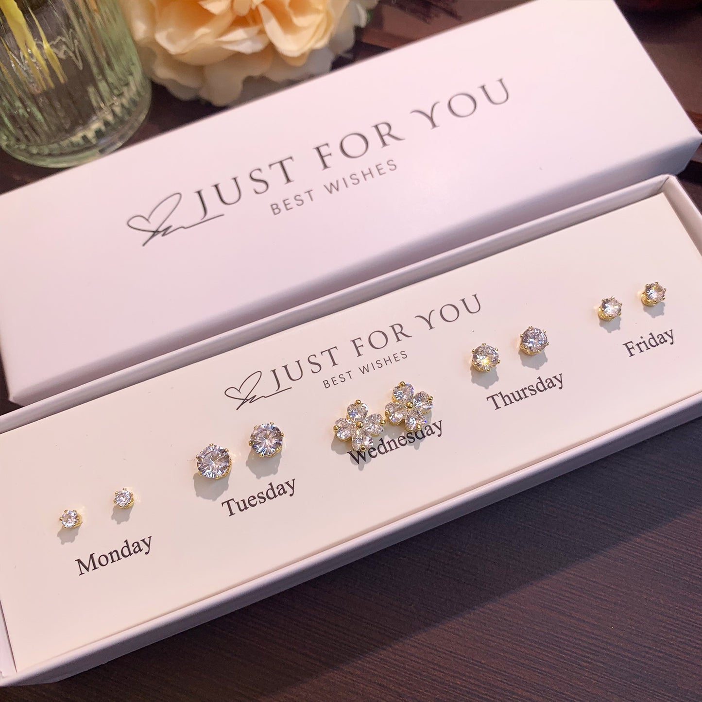 Delicate Floral Design Earrings